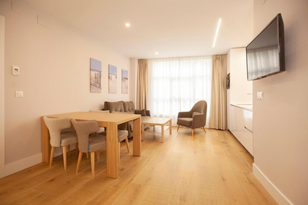 Apartamentos Reina Victoria Santander Exterior photo