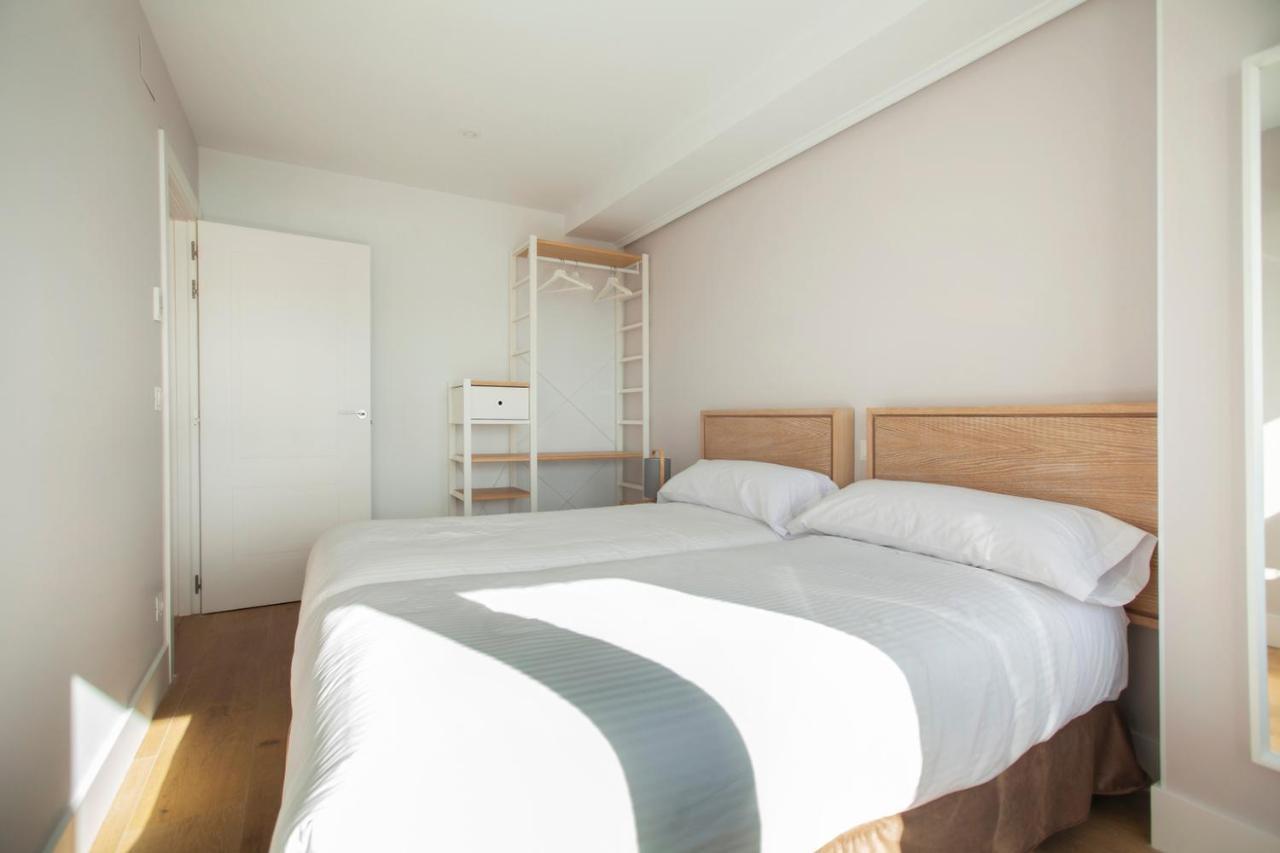 Apartamentos Reina Victoria Santander Exterior photo