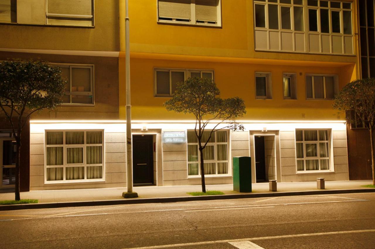 Apartamentos Reina Victoria Santander Exterior photo